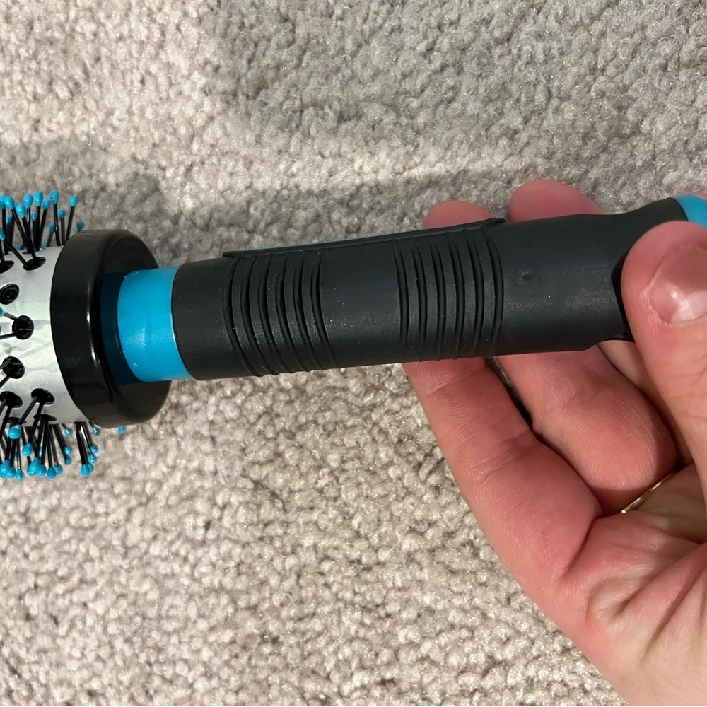 Conair Salon Results Blow-Dry Styling Round Brush - Picture 4 of 6